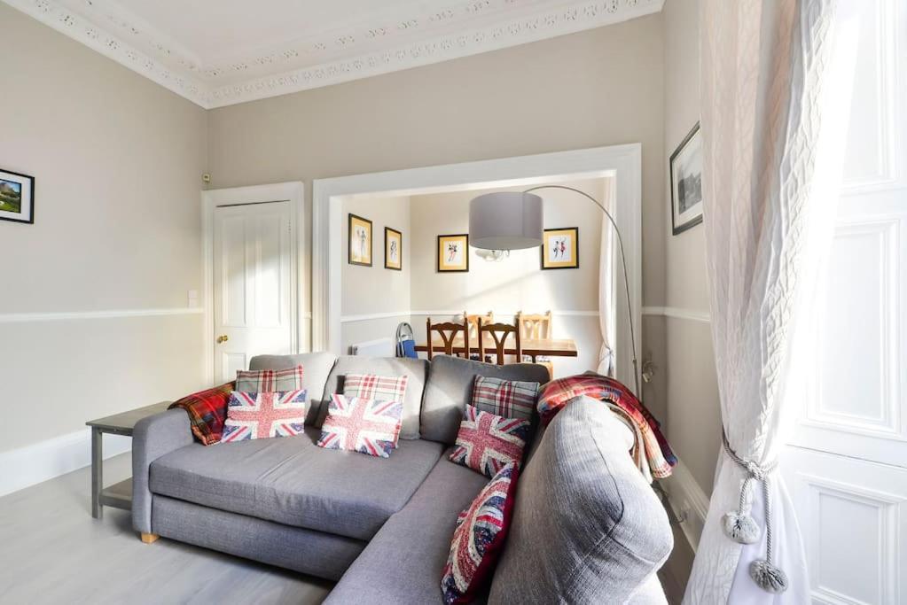 George IV Bridge - Superbly Located 3 Bedroom! Edinburgh Exterior photo