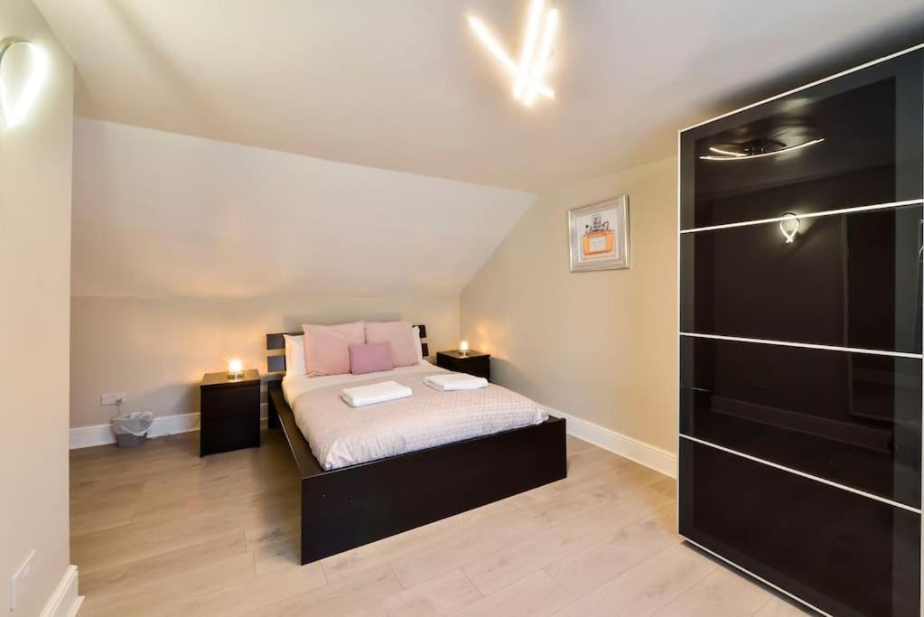 George IV Bridge - Superbly Located 3 Bedroom! Edinburgh Exterior photo