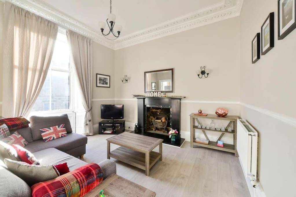 George IV Bridge - Superbly Located 3 Bedroom! Edinburgh Exterior photo