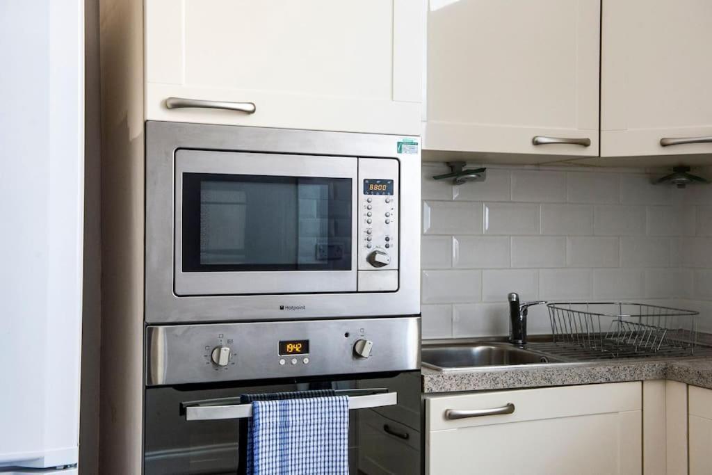 George IV Bridge - Superbly Located 3 Bedroom! Edinburgh Exterior photo